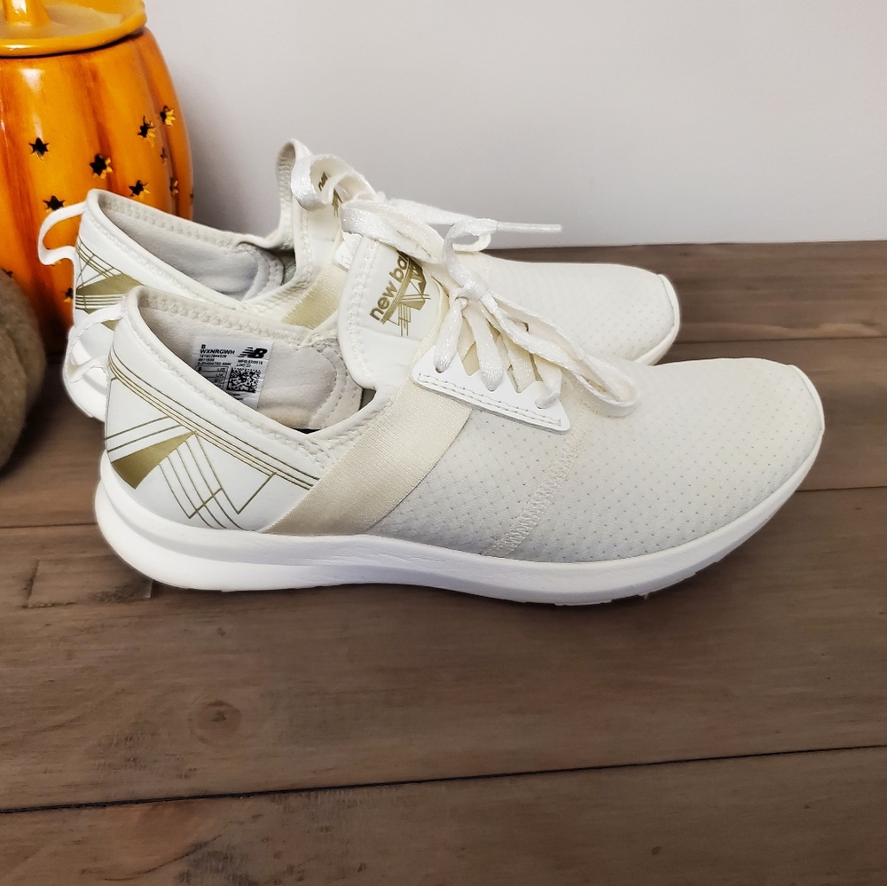 NEW BALANCE FuelCore Nergize training shoes Sz 9
